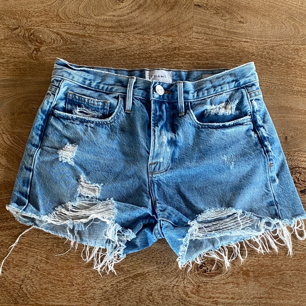 Frame “Le Bardot Straight” Shorts